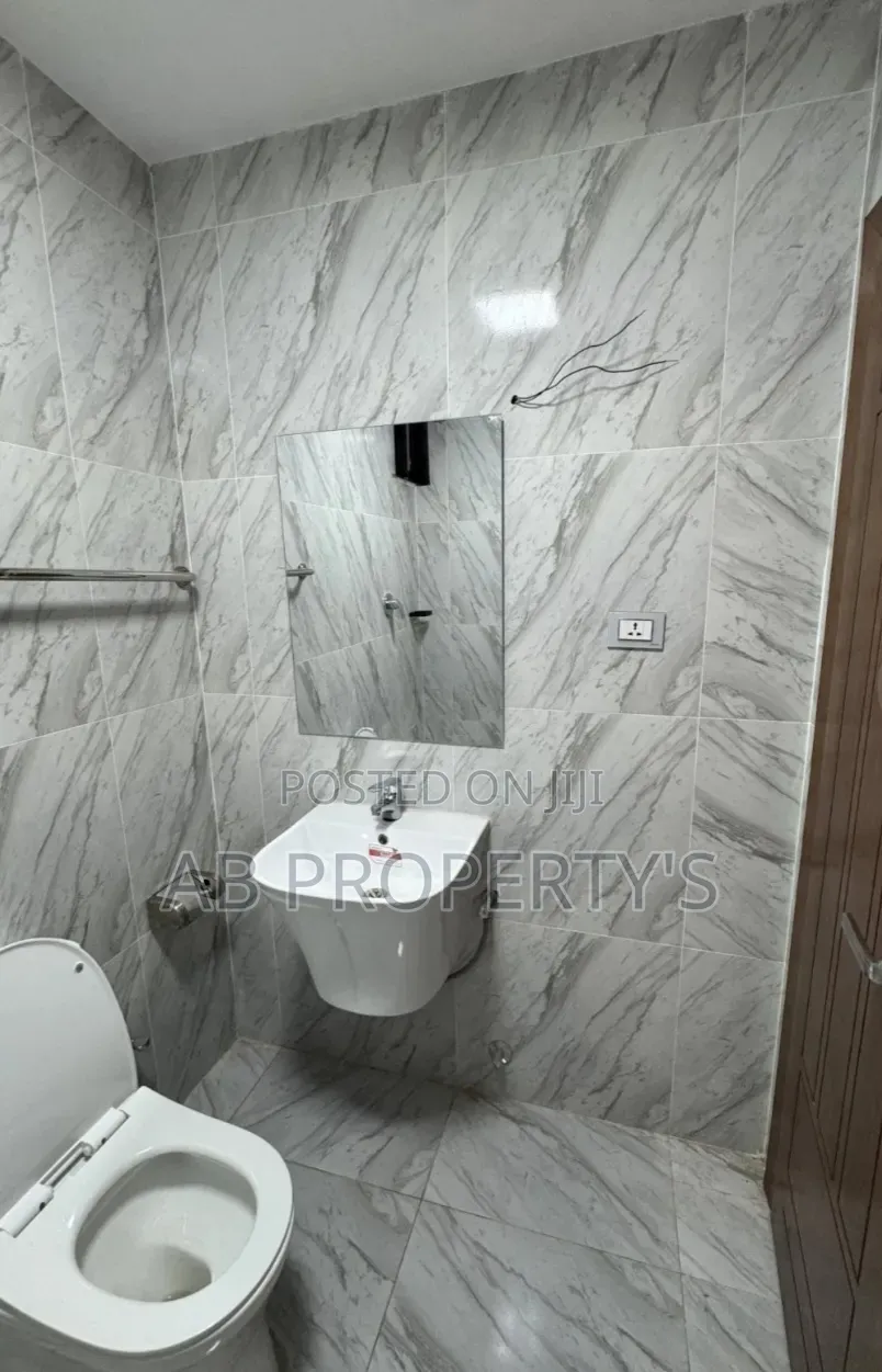 Furnished 2bdrm Apartment in መገናኛ, Yeka for sale
