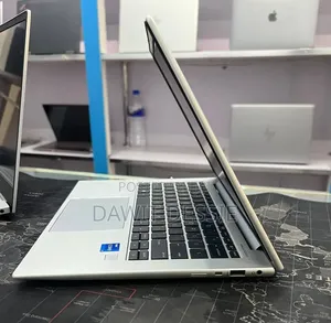 New Laptop HP EliteBook 840 G9 16GB Intel Core i7 SSD 512GB