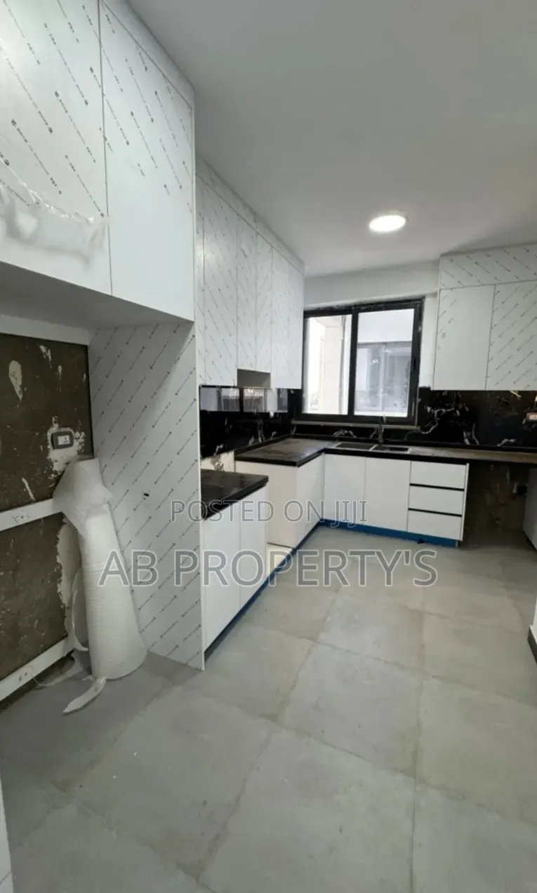 Furnished 3bdrm Apartment in Bole Stadium for sale
