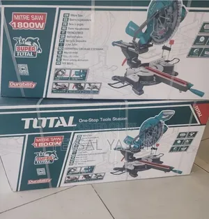 Total Meter Saw Slide 1,800w