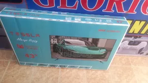 Tessla TV 43 Inch 4k