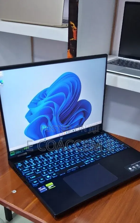 New Laptop Acer Predator Helios 16 16GB Intel Core i9 SSD 1T