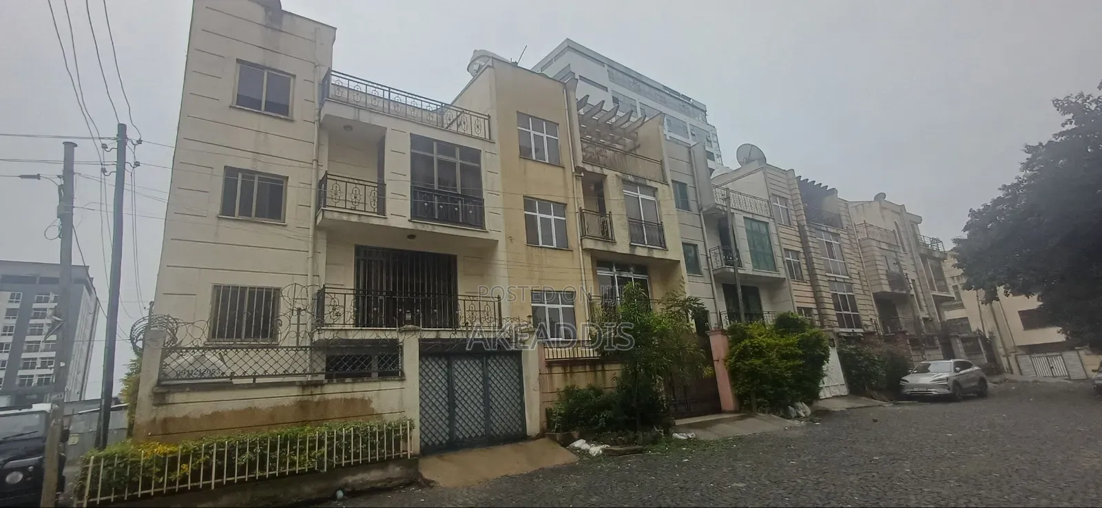 Furnished 6bdrm Townhouse/Terrace in ሰሚት 72, Bole for sale