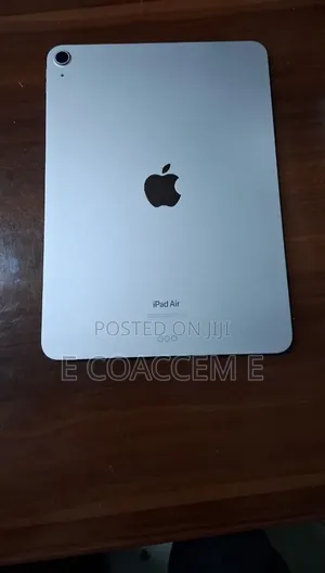 New Apple iPad 5 (2022) 64 GB