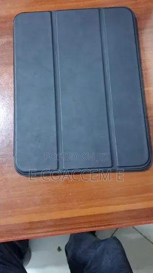 New Apple iPad 5 (2022) 64 GB