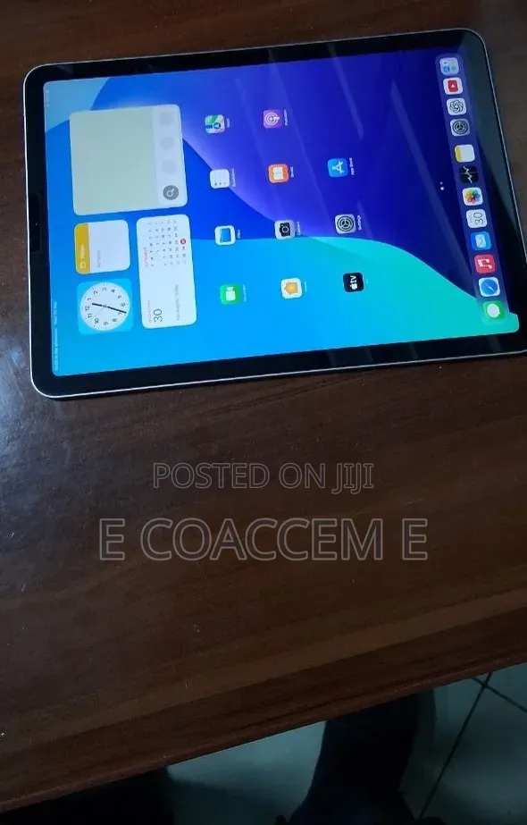 New Apple iPad 5 (2022) 64 GB