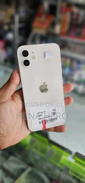 New Apple iPhone 13 128 GB White