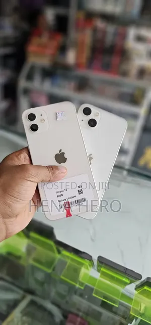 New Apple iPhone 13 128 GB White