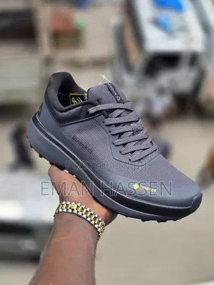 Reebok ኦርጅናል ጫማ