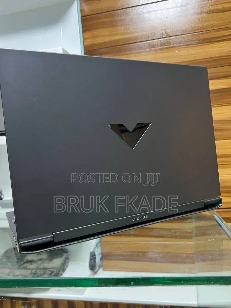 New Laptop HP Victus 15 8GB AMD Ryzen 5 SSD 512GB