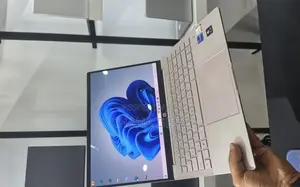 New Laptop HP 16GB Intel Core i7 SSD 512GB