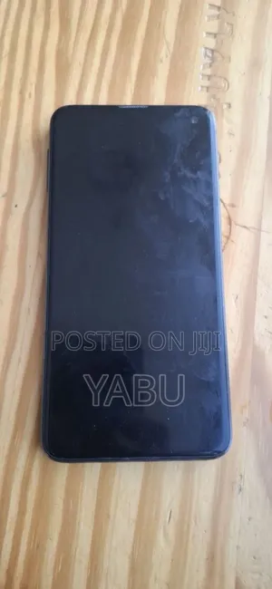 Samsung Galaxy S10e 128 GB Black