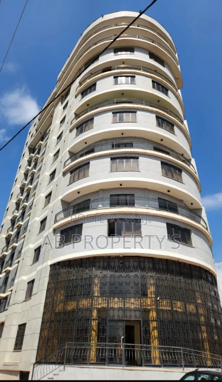 Furnished 3bdrm Apartment in ካሳንቺስ ሂልተን ሆቴል, Kirkos for sale