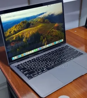 New Laptop Apple MacBook Air 2019 8GB Intel Core i5 SSD 128GB