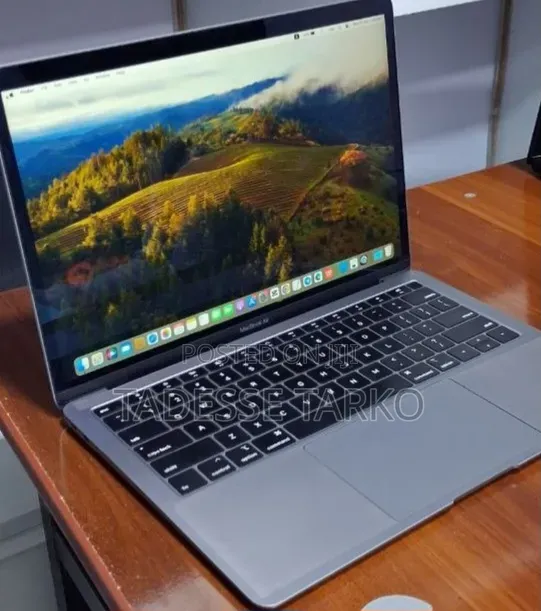 New Laptop Apple MacBook Air 2019 8GB Intel Core i5 SSD 128GB