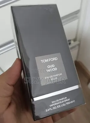 Tom Ford Oud Wood Men Perfume