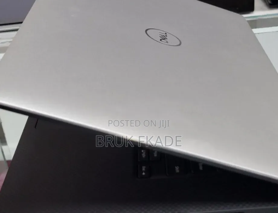 New Laptop Dell Precision 5530 16GB Intel Core i7 SSD 512GB