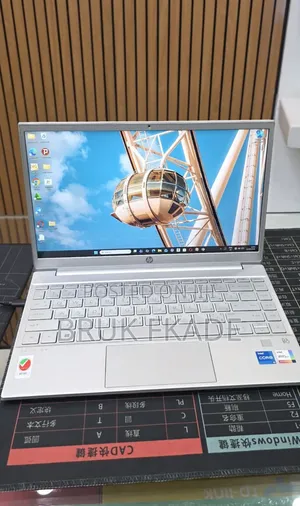 New Laptop HP Pavilion 14 8GB Intel Core i5 SSD 512GB