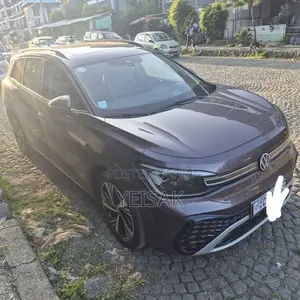 Volkswagen ID.6 2022 Burgundy