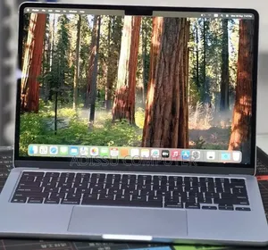 New Laptop Apple MacBook Air 2025 M4 16GB Apple M4 SSD 512GB