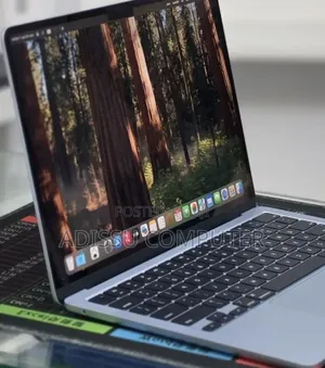 New Laptop Apple MacBook Air 2025 M4 16GB Apple M4 SSD 512GB