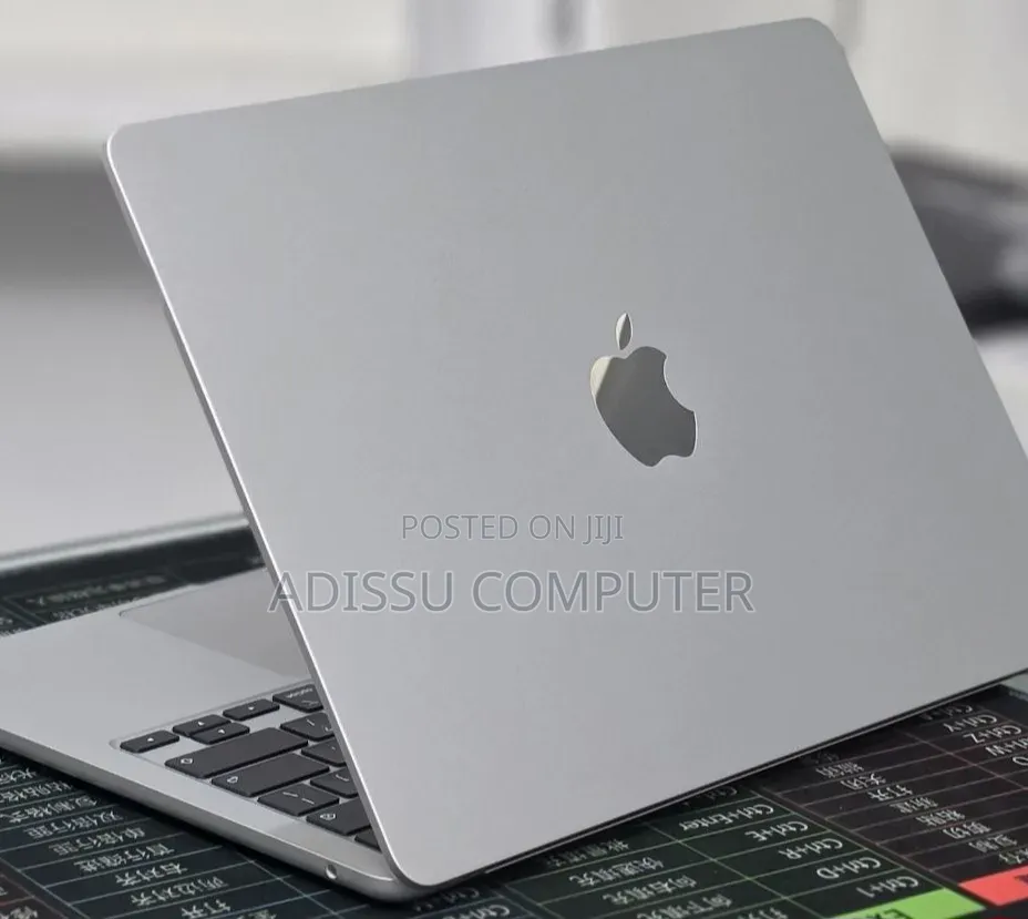 New Laptop Apple MacBook Air 2026 M5 16GB Apple M5 SSD 512GB