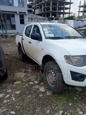 Mitsubishi L200 2010