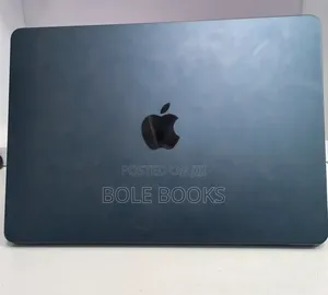 New Laptop Apple MacBook Air 2022 M2 8GB Apple M2 SSD 256GB