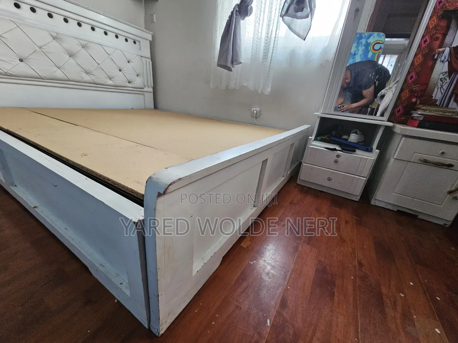 1.50 White Comfy Bed