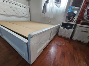 1.50 White Comfy Bed