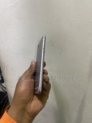 Apple iPhone 6s 32 GB Silver