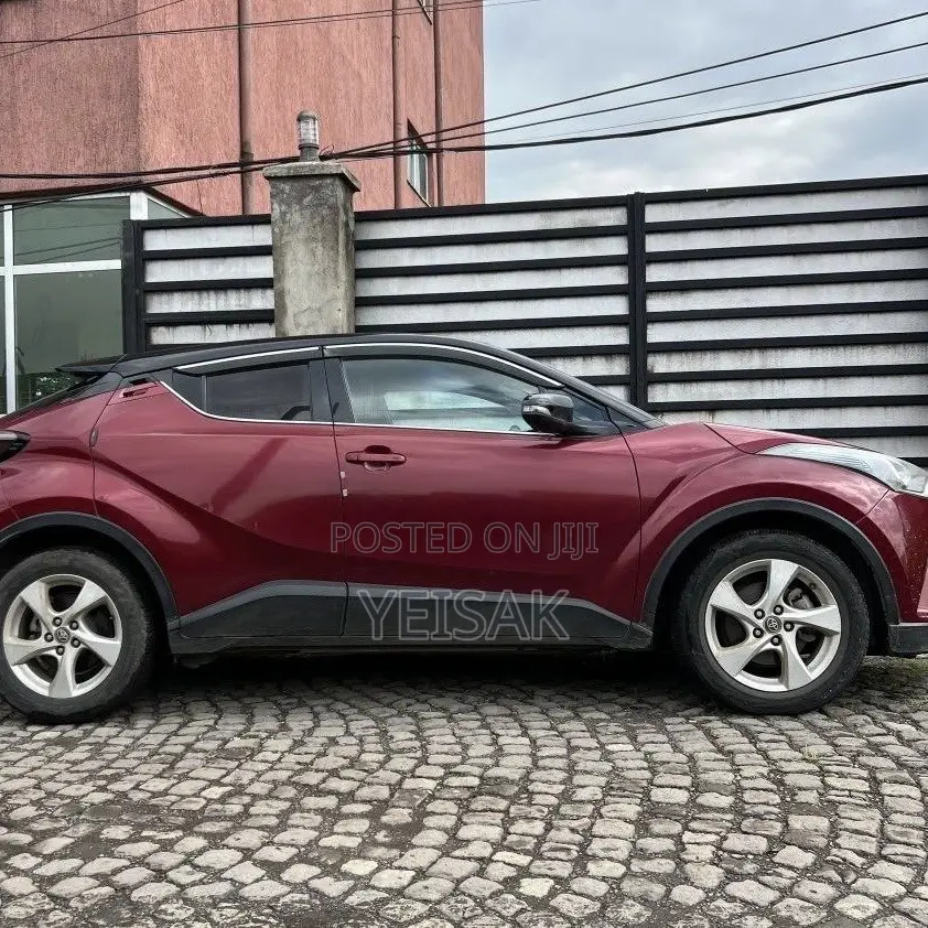 Toyota C-HR 2020 Red