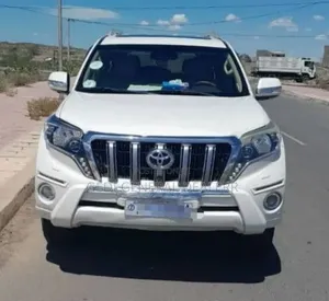 Toyota Land Cruiser Prado 2016 White