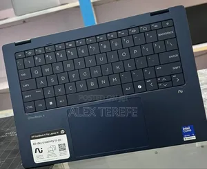 New Laptop HP OmniBook 5 Flip 16GB Intel Core 5 SSD 512GB