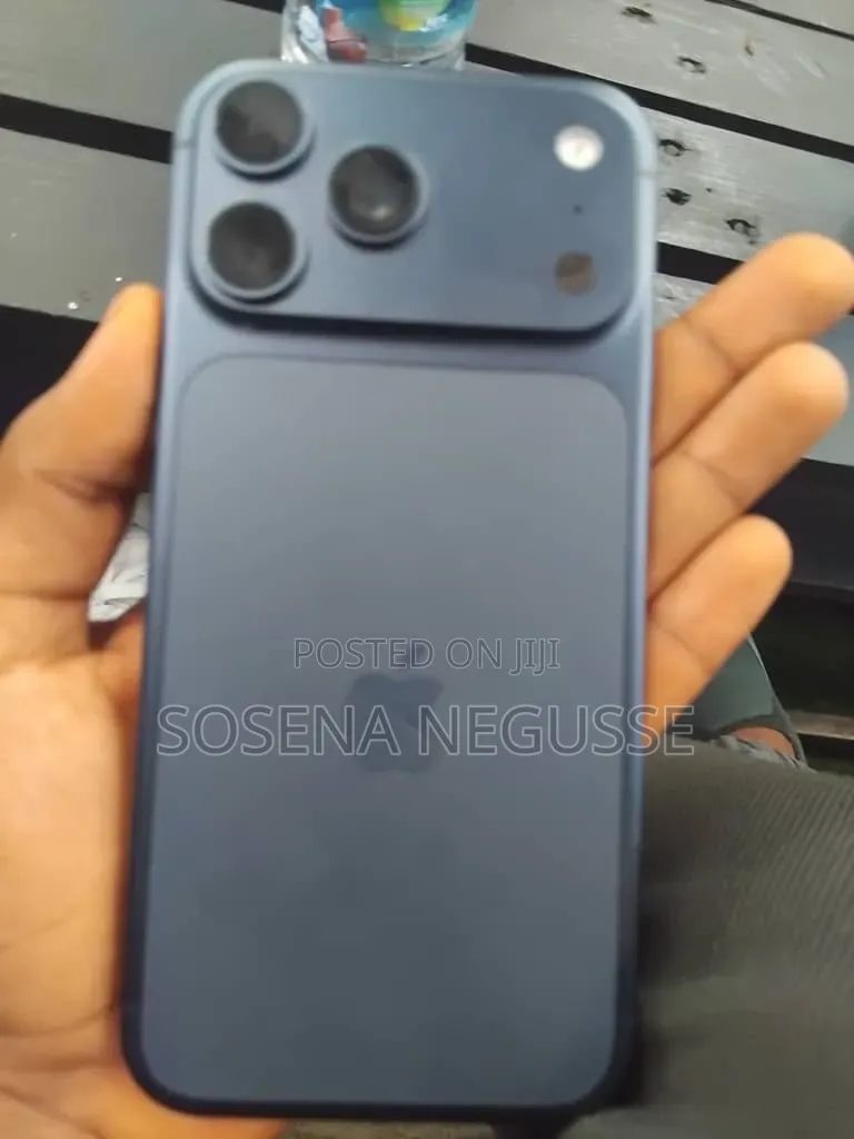 New Apple iPhone 17 Pro Max 256 GB Blue