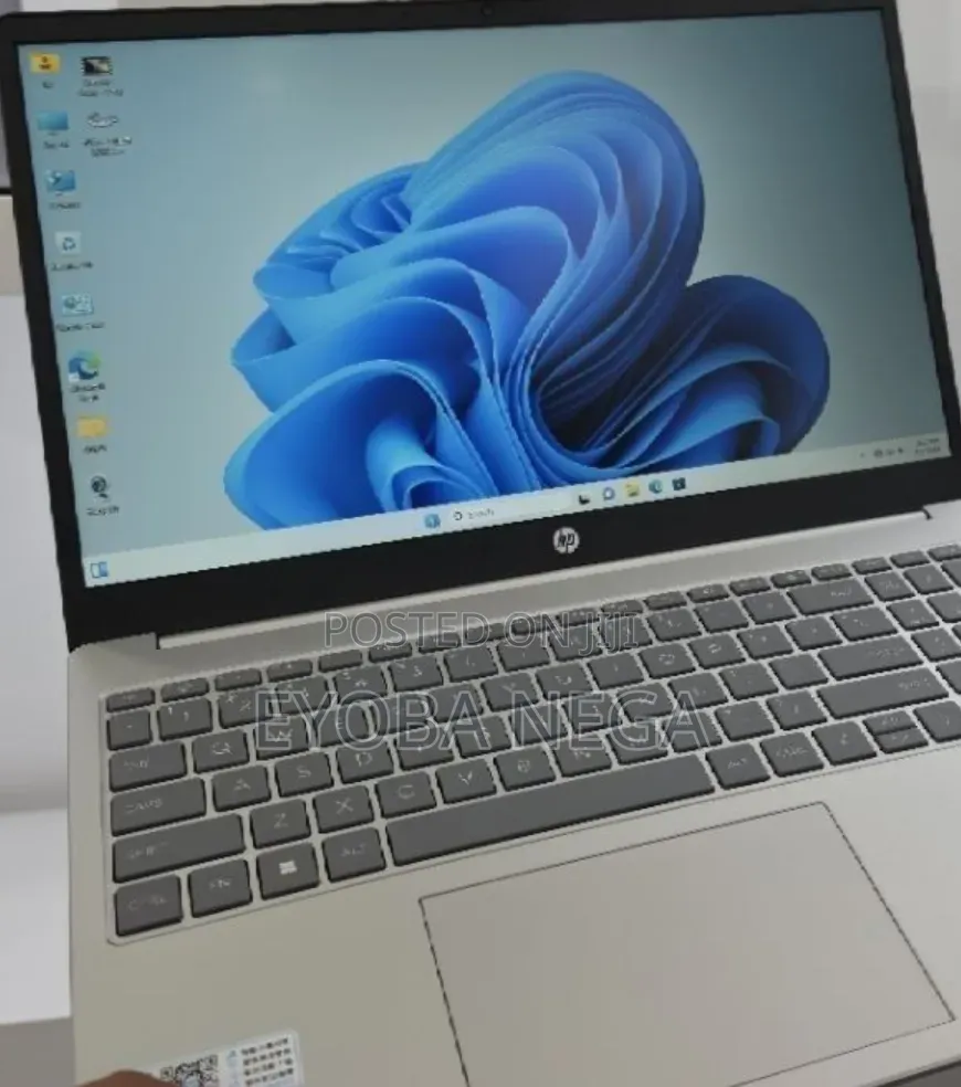 New Laptop HP Stream Notebook 16GB Intel Core i7 SSD 512GB