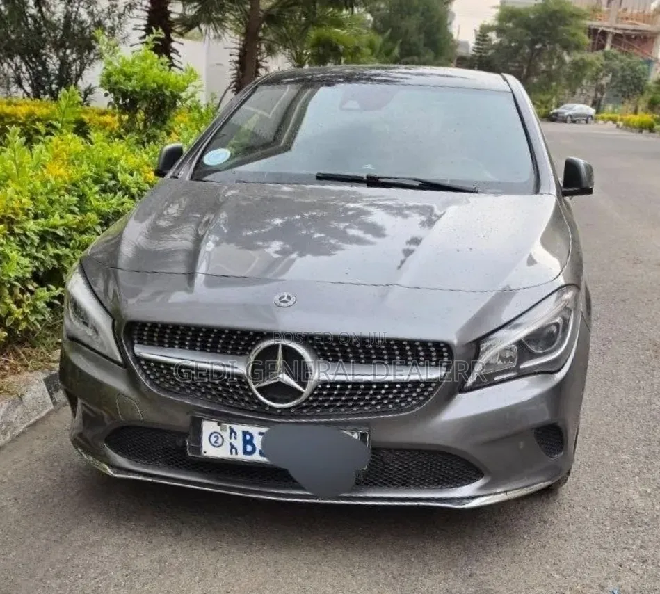 Mercedes-Benz CLA-Class 2017 Silver
