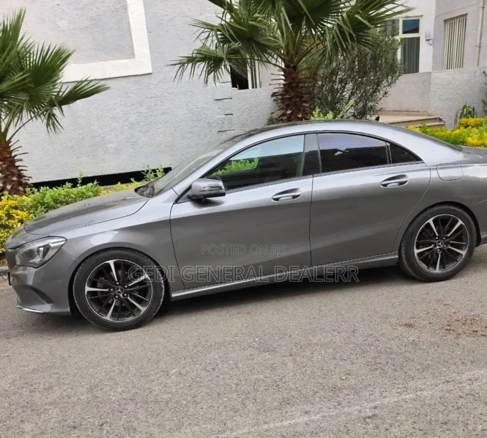 Mercedes-Benz CLA-Class 2017 Silver