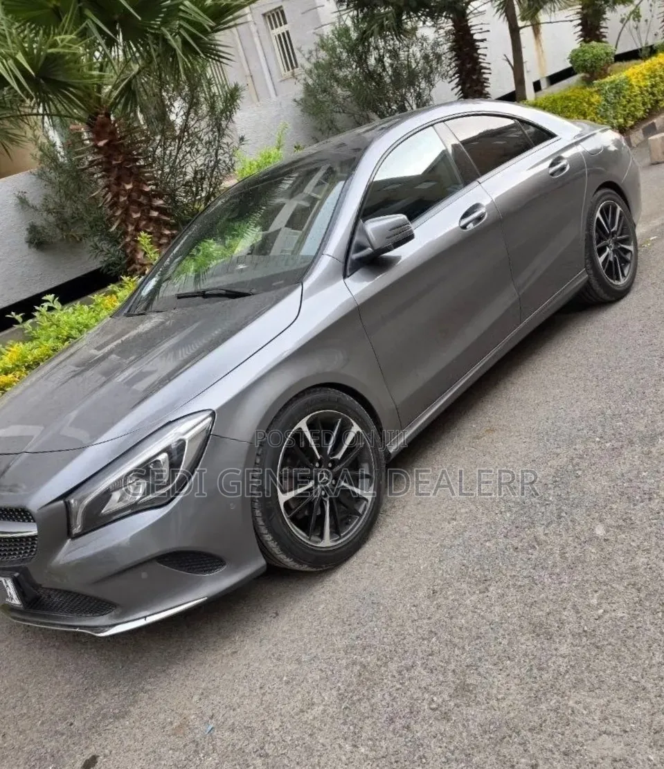 Mercedes-Benz CLA-Class 2017 Silver