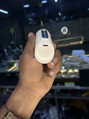 Rugga's 10,000mAh 22.5W Super Fast Charging Compact Power Bank