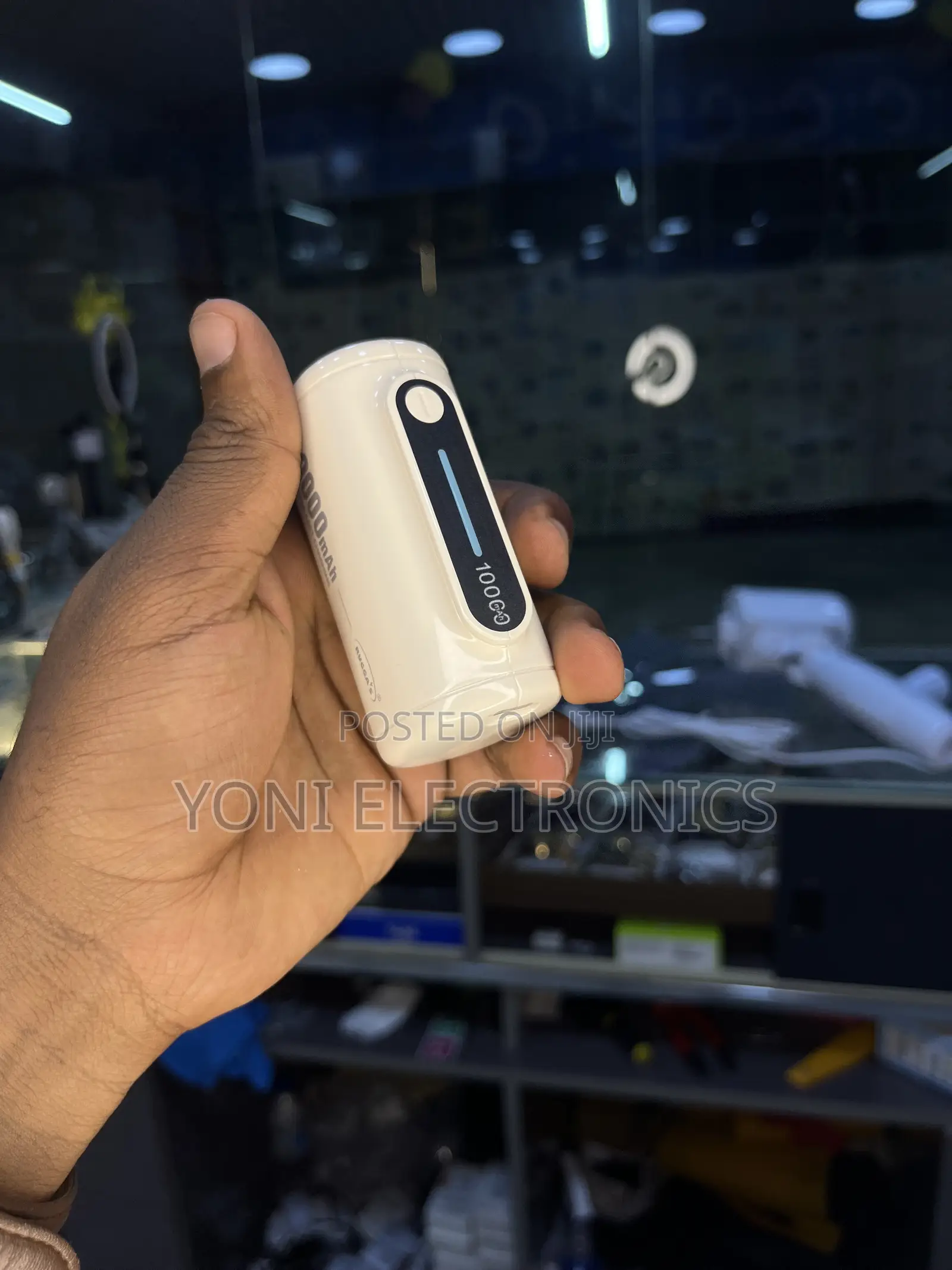 Rugga's 10,000mAh 22.5W Super Fast Charging Compact Power Bank