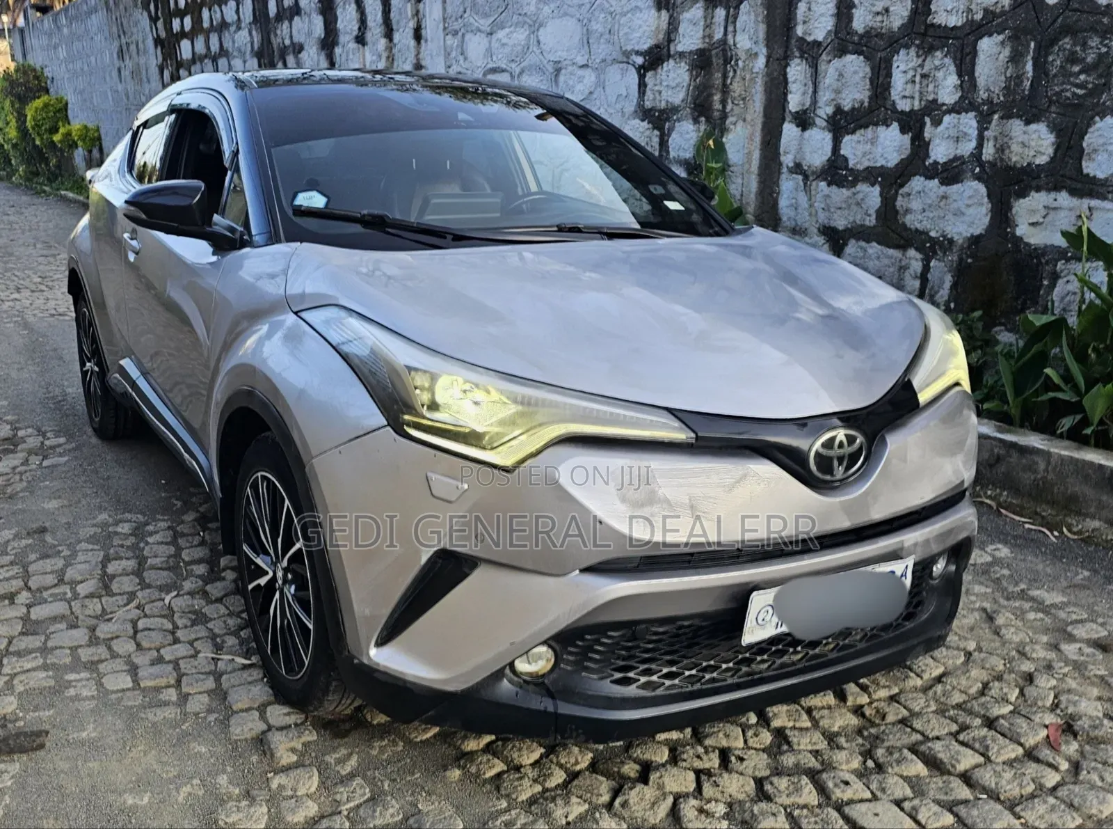 Toyota C-HR 2017 Silver