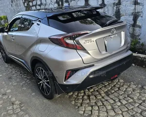 Toyota C-HR 2017 Silver