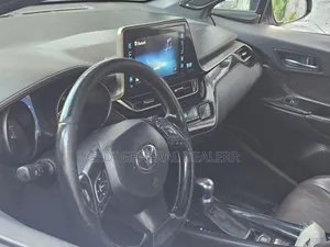 Toyota C-HR 2017 Silver