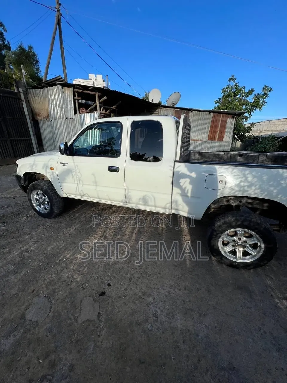 Toyota Hilux 2004 White