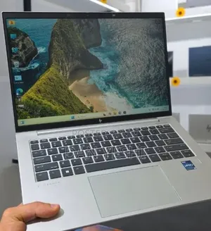 New Laptop HP EliteBook 840 G9 16GB Intel Core i7 SSD 512GB