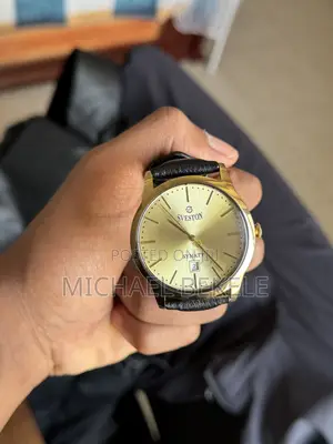 Golden Sveston Watch