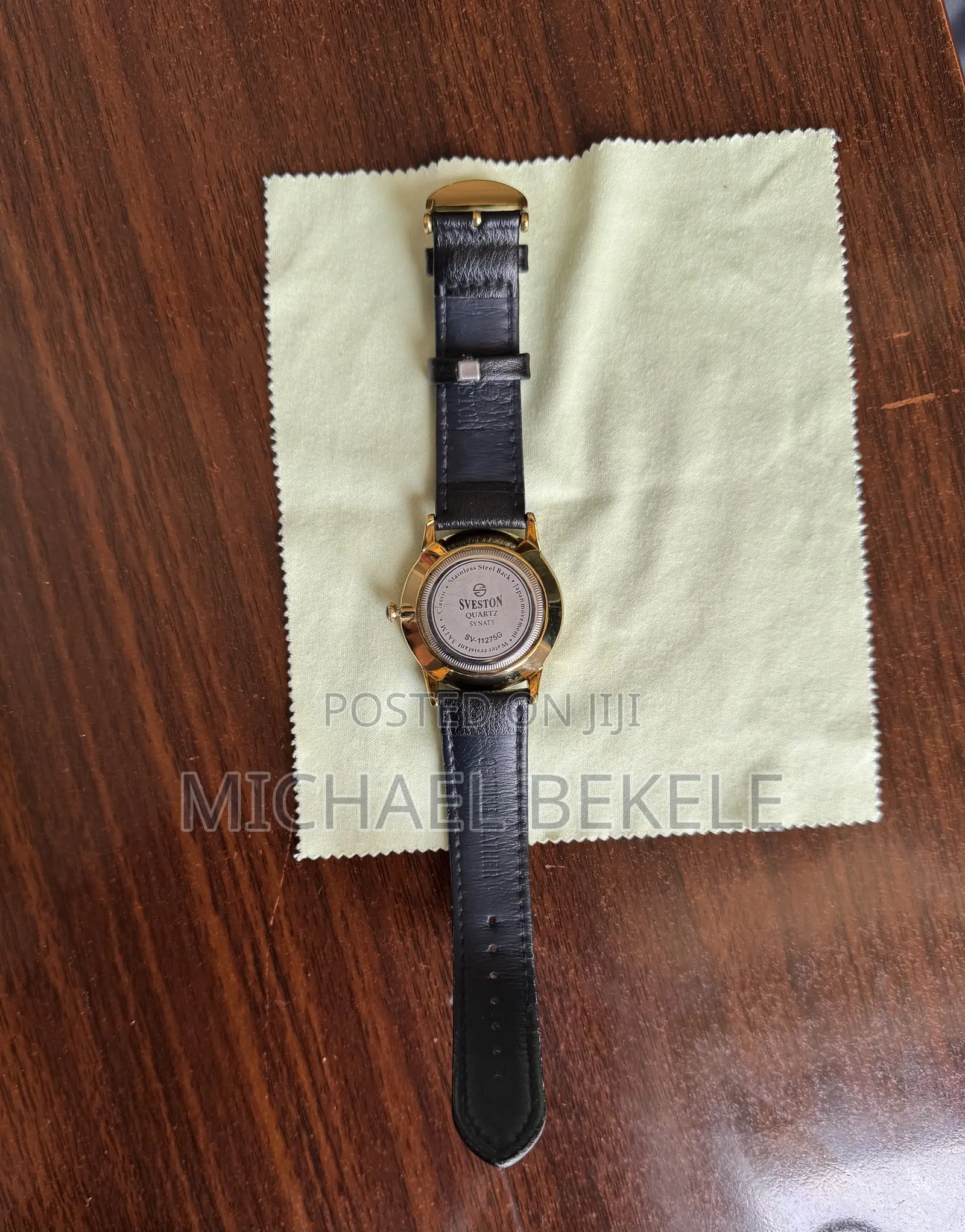 Golden Sveston Watch