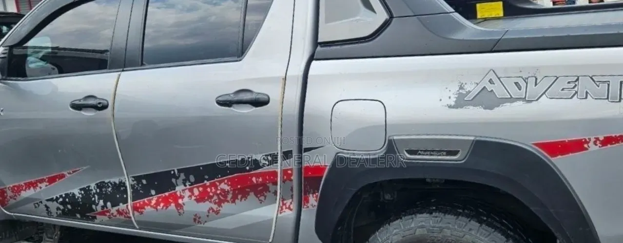 Toyota Hilux 2022 Silver