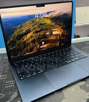 New Laptop Apple MacBook Air 2022 M2 16GB Apple M2 SSD 512GB